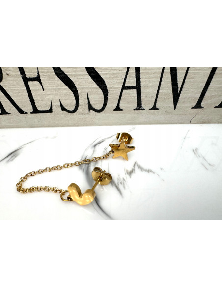 PODWÓJNY Kolczyk ze stali chirurgicznej z łańcuszkiem złoty 1 sztuka