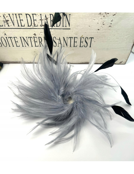 Fascynator na głowę BROSZKA PRZYPINKA Stroik na głowę PIÓRA SZARY