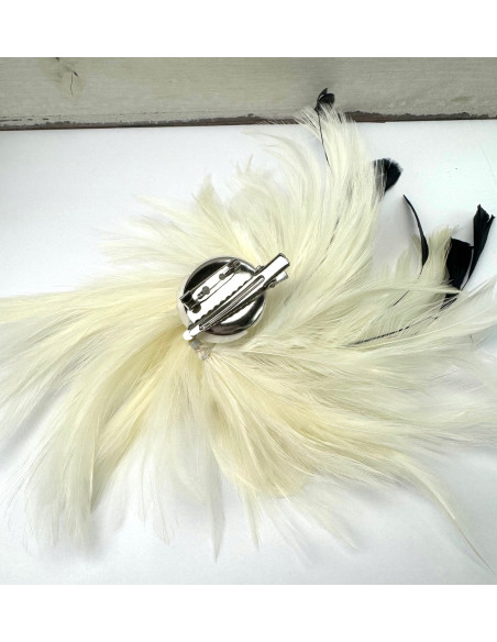 Fascynator na głowę BROSZKA PRZYPINKA Stroik na głowę PIÓRA ecru