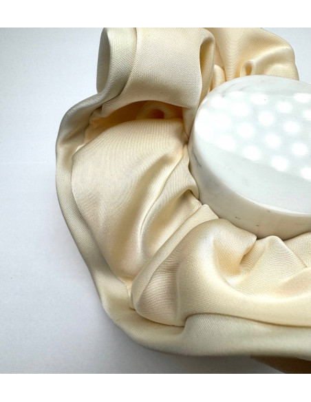 Gumka do włosów Scrunchie Z LAMÓWKĄ Lolita Accessories XXL Satyna ECRU