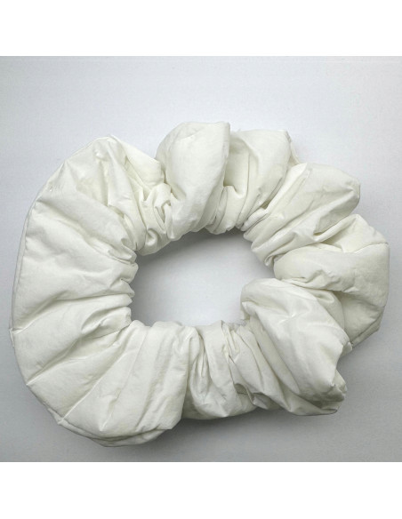 Gumka do włosów Scrunchie Lolita Accessories różowa "puchówka" BIAŁA