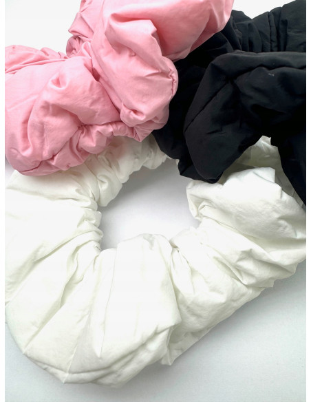 Gumka do włosów Scrunchie Lolita Accessories różowa "puchówka" CZARNA