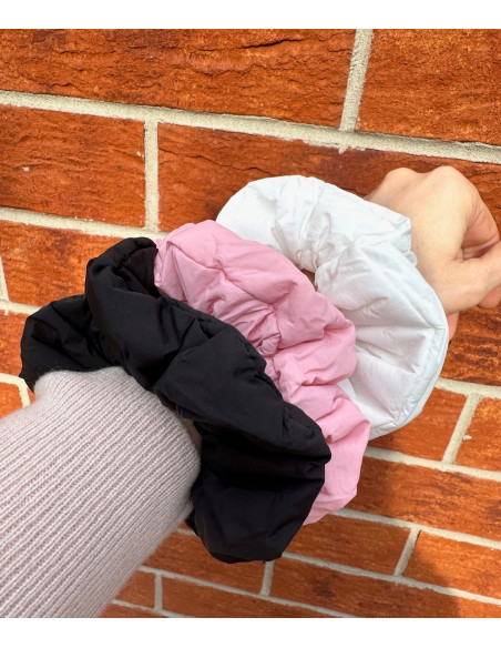 Gumka do włosów Scrunchie Lolita Accessories różowa "puchówka" CZARNA