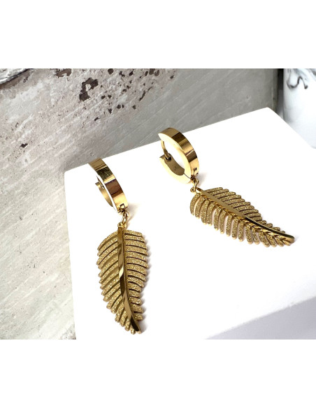 Kolczyki ze stali chirurgicznej Lolita Accessories złote Listek