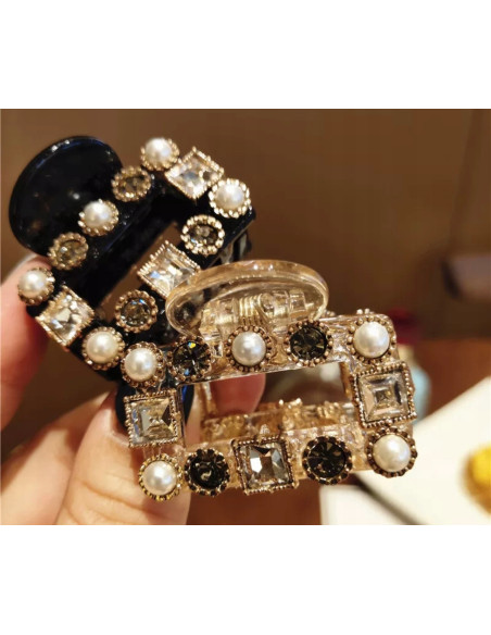 Klamra Lolita Accessories czarna z kamieniami