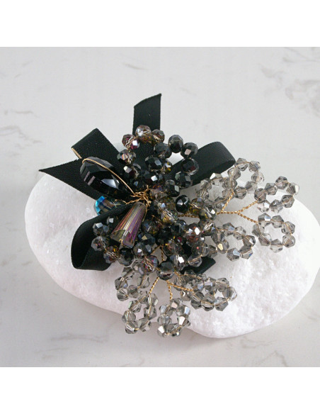 KWIAT Z KRYSZTAŁKAMI KAMIENIE PRZYPINKA OZDOBA GLAMOUR LOLITA AKCESORIA