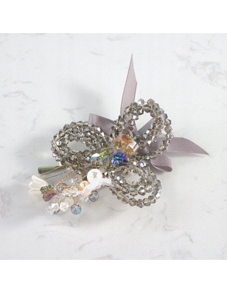 KWIAT Z KRYSZTAŁKAMI KAMIENIE PRZYPINKA OZDOBA GLAMOUR LOLITA AKCESORIA