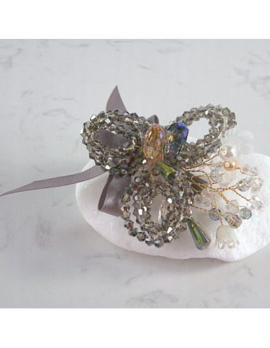 KWIAT Z KRYSZTAŁKAMI KAMIENIE PRZYPINKA OZDOBA...