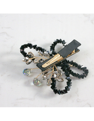 MOTYL z KRYSZTAŁAMI KAMIENIE PRZYPINKA OZDOBA...