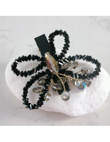 MOTYL z KRYSZTAŁAMI KAMIENIE PRZYPINKA OZDOBA...