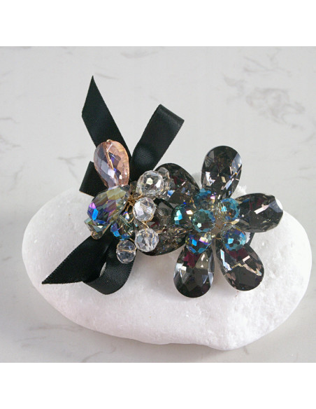 KWIAT z KRYSZTAŁAMI KAMIENIE PRZYPINKA OZDOBA GLAMOUR LOLITA AKCESORIA
