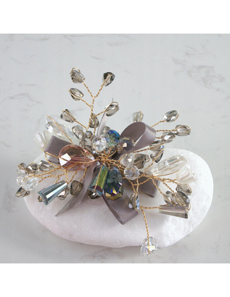 KWIAT z KRYSZTAŁAMI KAMIENIE PRZYPINKA OZDOBA GLAMOUR LOLITA AKCESORIA