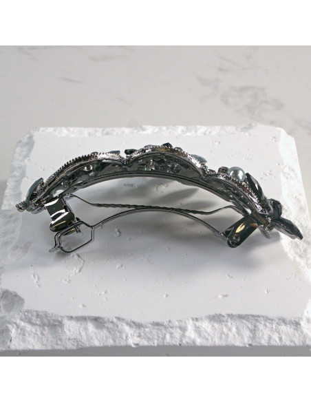 Klamra francuska kwiatek z liśćmi i  perłą Lolita Akcesoria