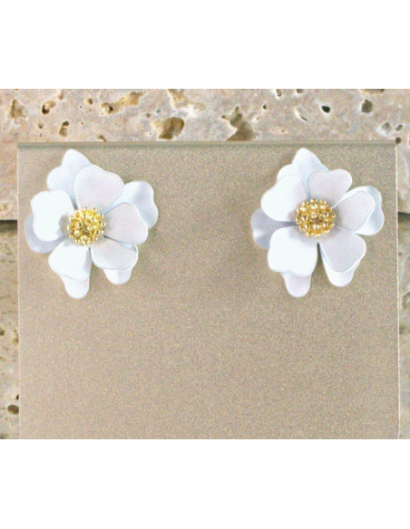 Kolczyki ELEGANCKIE  BIAŁE KWIATKI srebrny sztyft 925