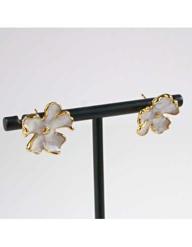 Kolczyki  ze stali chirurgicznej BIAŁE KWIATY...