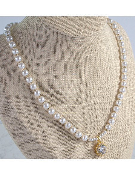 Naszyjnik  łańcuszek  z perłkami perła z zawieszką Lolita Akcesoria