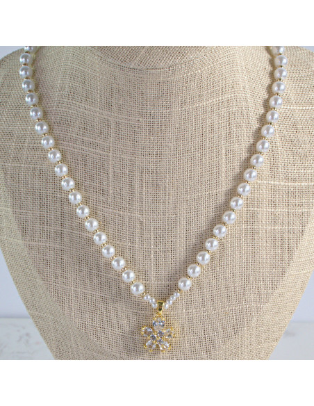 Naszyjnik  łańcuszek  z perłkami perła z zawieszką Lolita Akcesoria