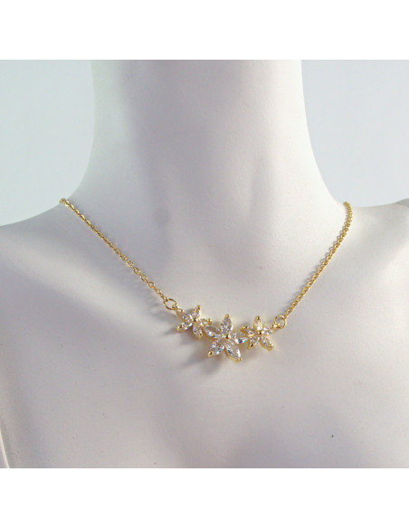 Naszyjnik  ze stali chirurgicznej KWIATKI Z CYRKONIAMI  Lolita Akcesoria