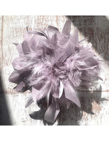 KWIAT Z PIÓR  BROSZKA PRZYPINKA PIÓRA  LOLITA...