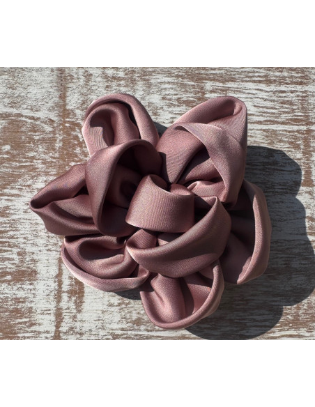 KWIAT Z MATERIAŁU BROSZKA PRZYPINKA LOLITA AKCESORIA 12 CM BRUDNY RÓŻ