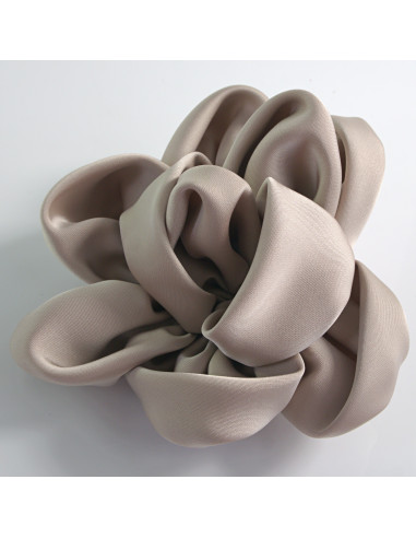 KWIAT Z MATERIAŁU BROSZKA PRZYPINKA LOLITA AKCESORIA 12 CM PIASKOWY