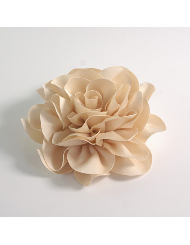 KWIAT Z MATERIAŁU BROSZKA PRZYPINKA LOLITA AKCESORIA 10 CM ECRU