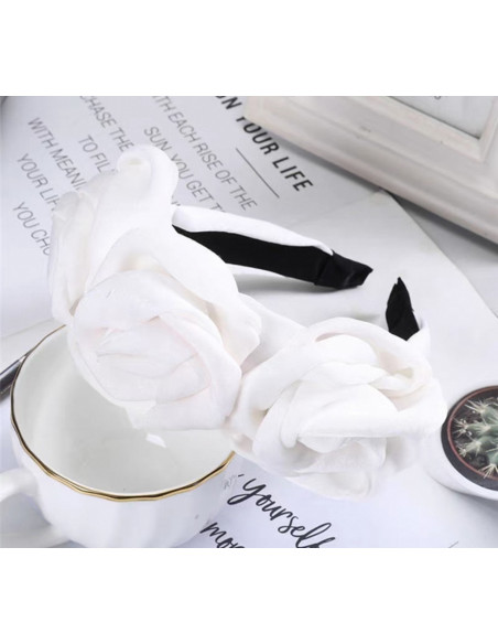 OPASKA DO WŁOSÓW WIANEK Z RÓŻAMI RÓŻE FASCYNATOR BIAŁY