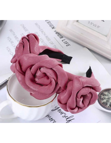 OPASKA DO WŁOSÓW WIANEK Z RÓŻAMI RÓŻE...