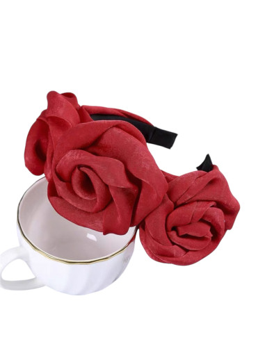 OPASKA DO WŁOSÓW WIANEK Z RÓŻAMI RÓŻE...