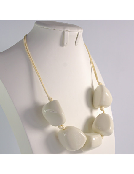 Naszyjnik kamienie ecru w stylu BOHO Lolita Akcesoria