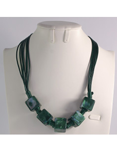 Naszyjnik na sznurku z koralikami w stylu BOHO zielony...