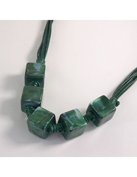 Naszyjnik na sznurku z koralikami w stylu BOHO zielony Lolita Akcesoria