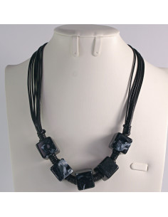 Naszyjnik na sznurku z koralikami w stylu BOHO czarny...