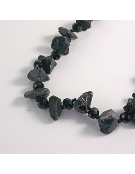 Naszyjnik grafitowe kamienie z koralikami Lolita Akcesoria