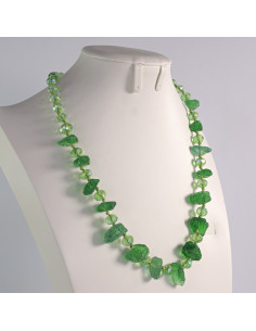 Naszyjnik zielone kamienie z koralikami Lolita Akcesoria 2