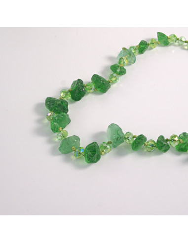 Naszyjnik zielone kamienie z koralikami Lolita...