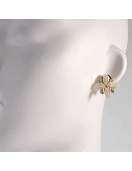 Klipsy do Uszu Lolita Akcesoria Klips do UCHA KWIATY KWIATKI LILIJKI ECRU