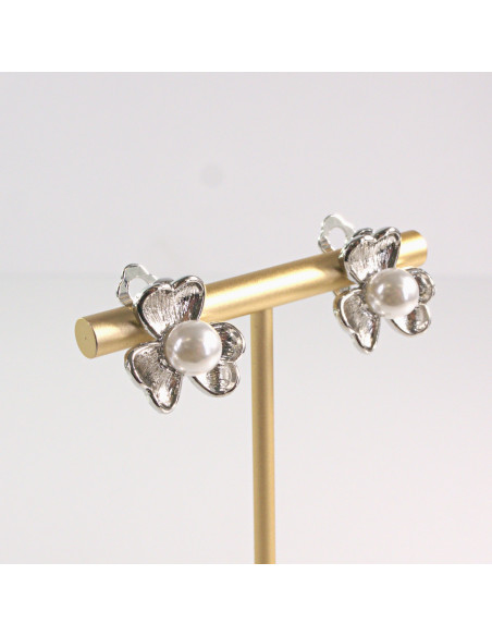 Klipsy do Uszu Lolita Akcesoria Klips do UCHA SREEBRNE KWIATKI Z PEREŁKĄ