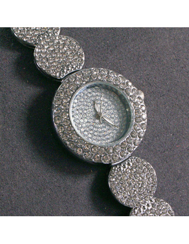 Zegarek damski vintage srebrny zwężany z tarczą...