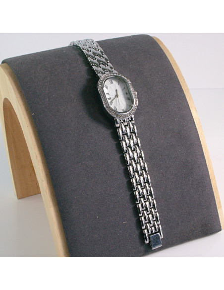 Zegarek damski vintage  srebrny z białą tarczą owal Lolita Akcesoria