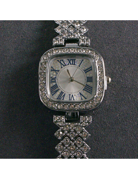 Zegarek damski vintage srebrny ze zwężanym paskiem Lolita Akcesoria