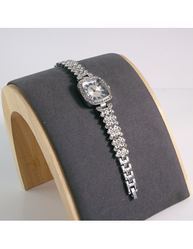 Zegarek damski vintage srebrny ze zwężanym...