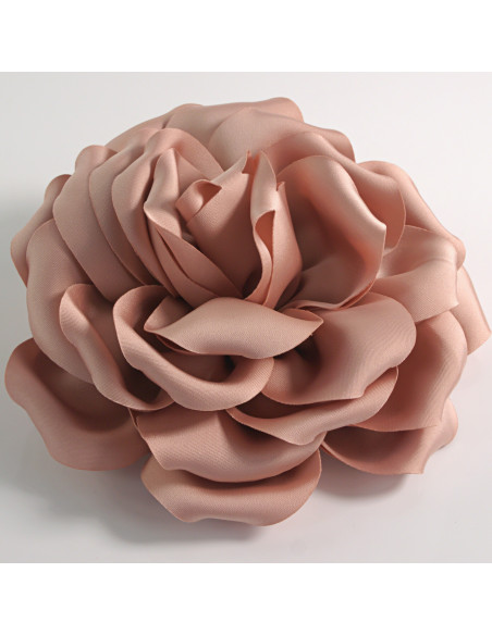 KWIAT Z MATERIAŁU BROSZKA PRZYPINKA LOLITA AKCESORIA 14 CM PUDROWY RÓŻ
