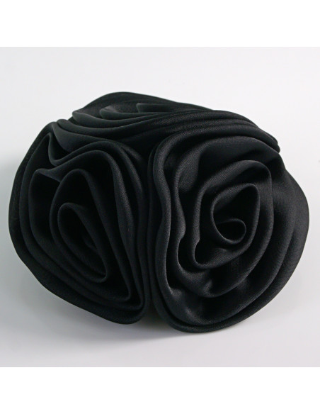 KWIAT Z MATERIAŁU BROSZKA PRZYPINKA LOLITA AKCESORIA POTRÓJNA RÓŻA CZARNY