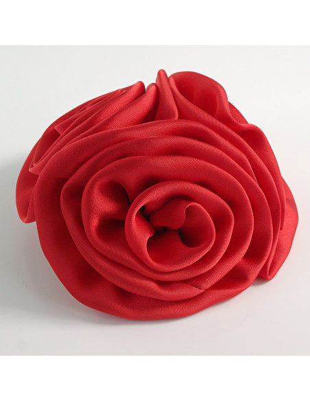 KWIAT Z MATERIAŁU BROSZKA PRZYPINKA LOLITA AKCESORIA POTRÓJNA RÓŻA CZERWONY