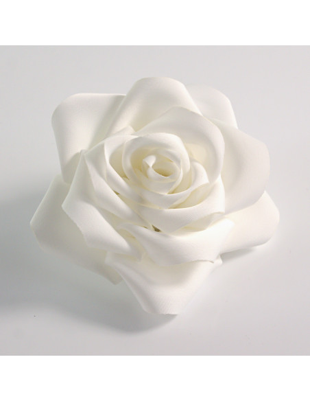 KWIAT Z MATERIAŁU BROSZKA PRZYPINKA LOLITA AKCESORIA RÓŻA RÓZYCZKA ECRU