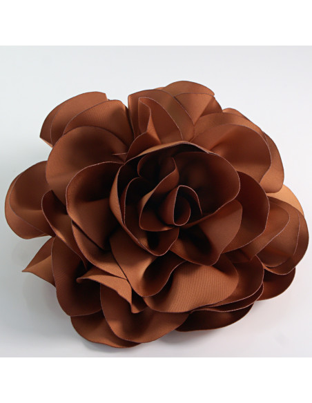 KWIAT Z MATERIAŁU RÓŻA BROSZKA PRZYPINKA LOLITA AKCESORIA 17 cm XL CYNAMON