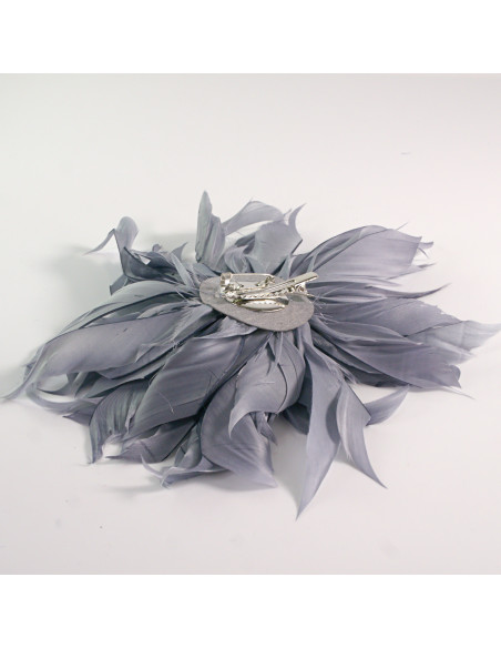 KWIAT Z PIÓR BROSZKA PRZYPINKA PIÓRA PUSZEK LOLITA ACCCESSORIES 16 CM