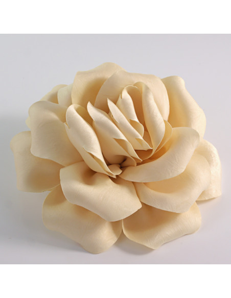 KWIAT Z MATERIAŁU RÓŻA BROSZKA PRZYPINKA LOLITA AKCESORIA 14 CM  KREMOWY