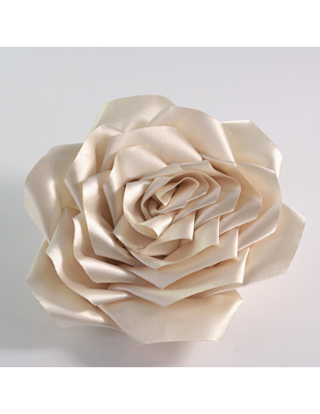 KWIAT Z MATERIAŁU RÓŻA BROSZKA PRZYPINKA LOLITA AKCESORIA 12 CM ECRU